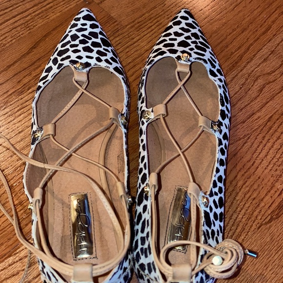 GENTLY USED HALOGEN OWEN GENUINE CALF HAIR FLATS - Picture 12 of 14